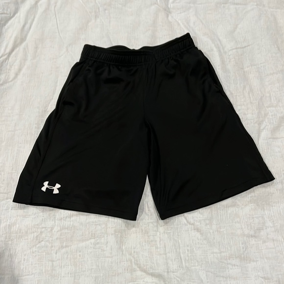 Under Armour Bottoms Youth Medium Under Armour Shorts Poshmark